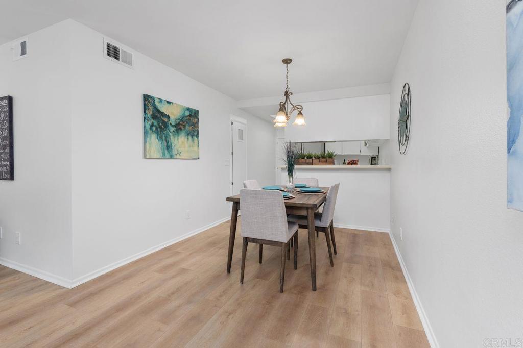 9821 Caspi Gardens Drive 2 Property Photo 10