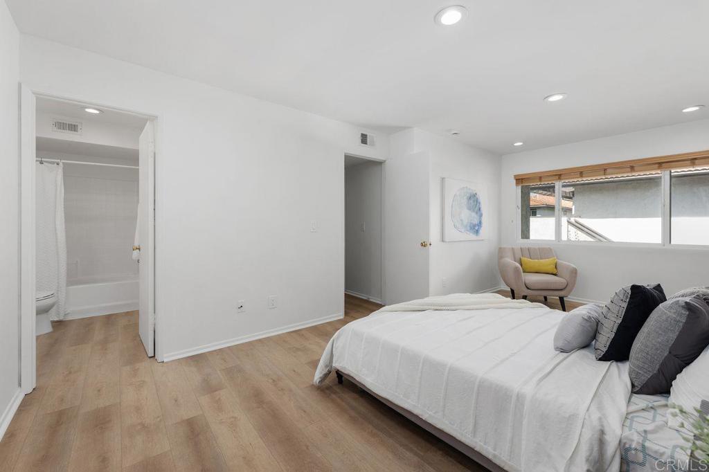 9821 Caspi Gardens Drive 2 Property Photo 15