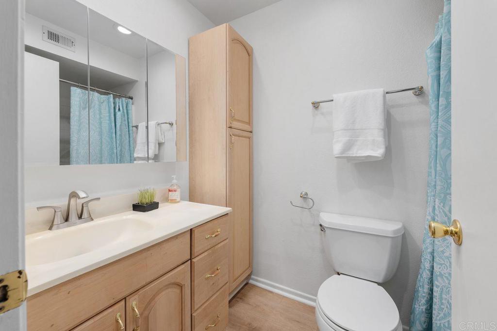 9821 Caspi Gardens Drive 2 Property Photo 19