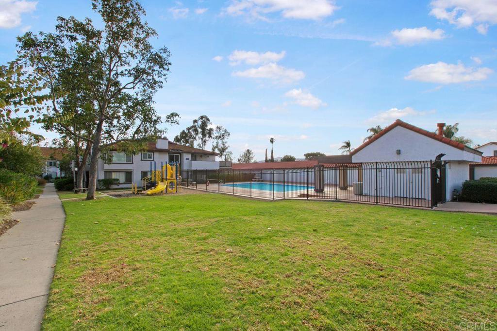 9821 Caspi Gardens Drive 2 Property Photo 22