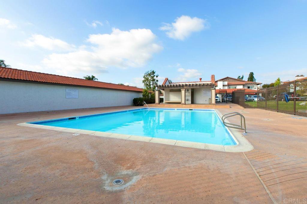 9821 Caspi Gardens Drive 2 Property Photo 25