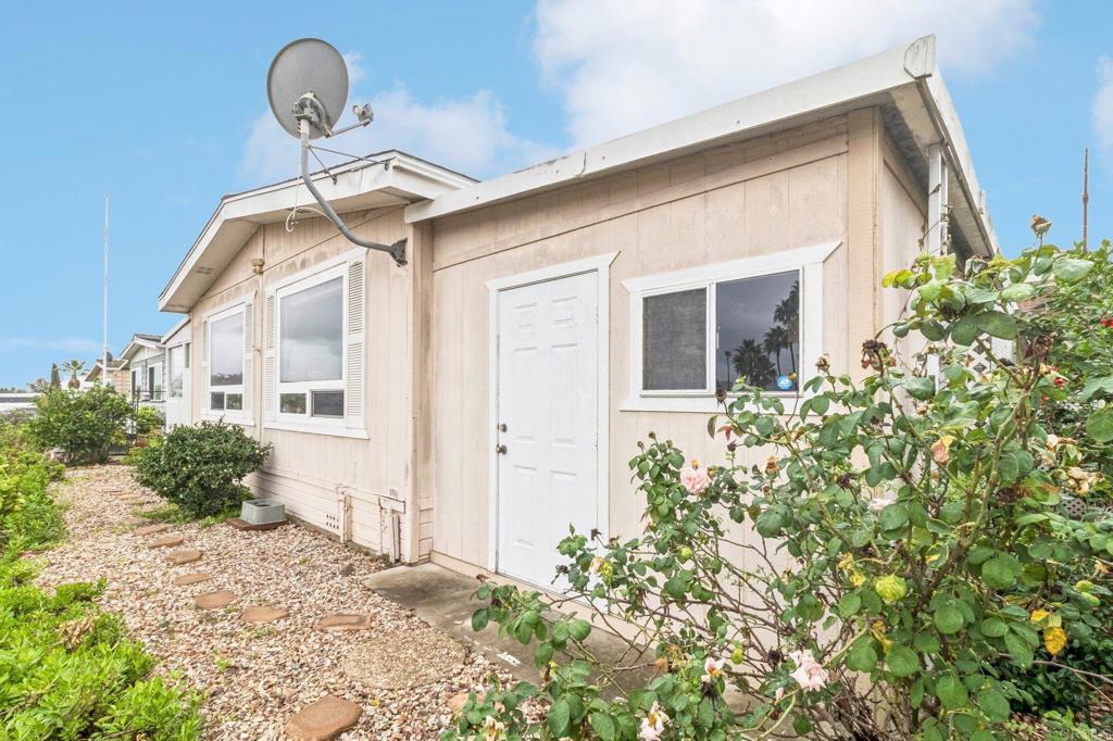 1219 E Barham Drive Spc 166 Property Photo 5