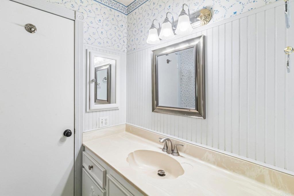 1219 E Barham Drive Spc 166 Property Photo 43