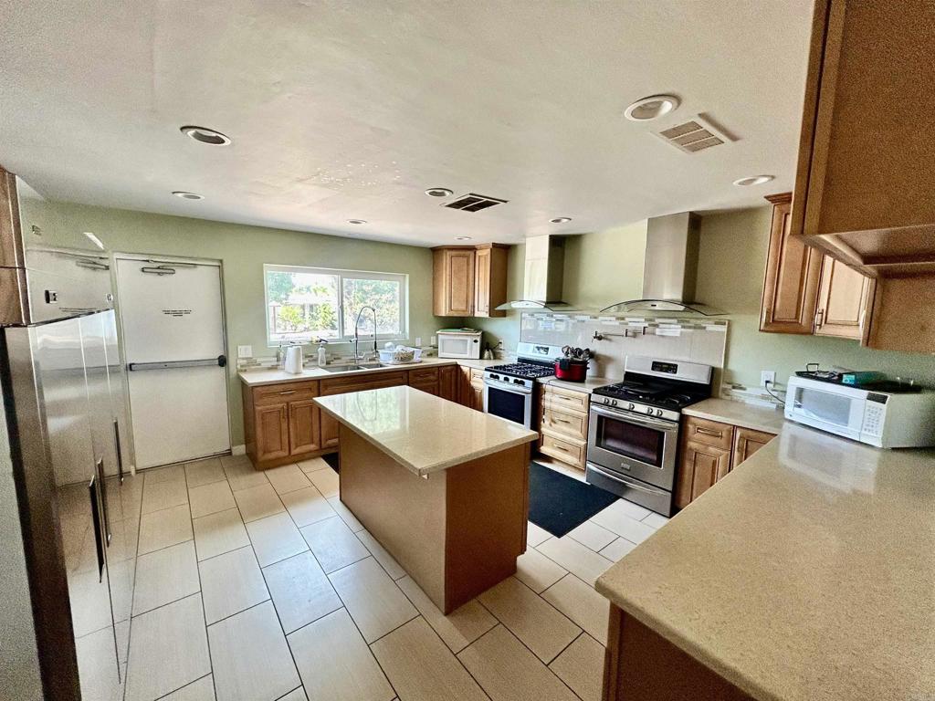 1219 E Barham Drive Spc 166 Property Photo 51