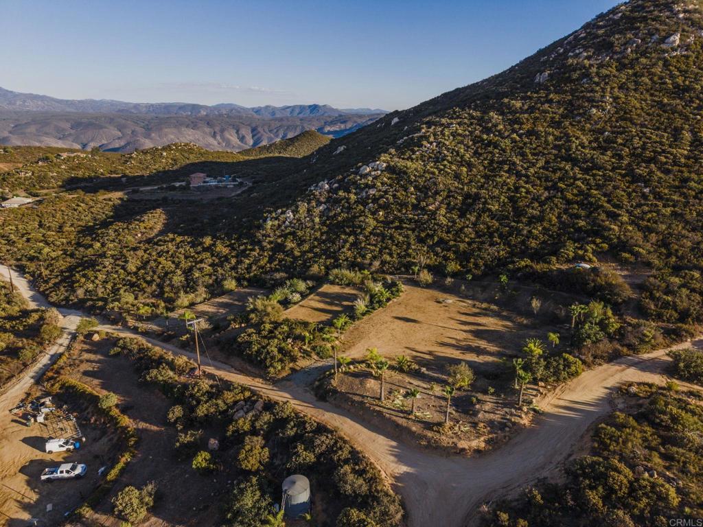 24807 Thunder Mountain Road Property Photo 4