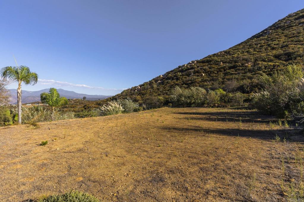 24807 Thunder Mountain Road Property Photo 16