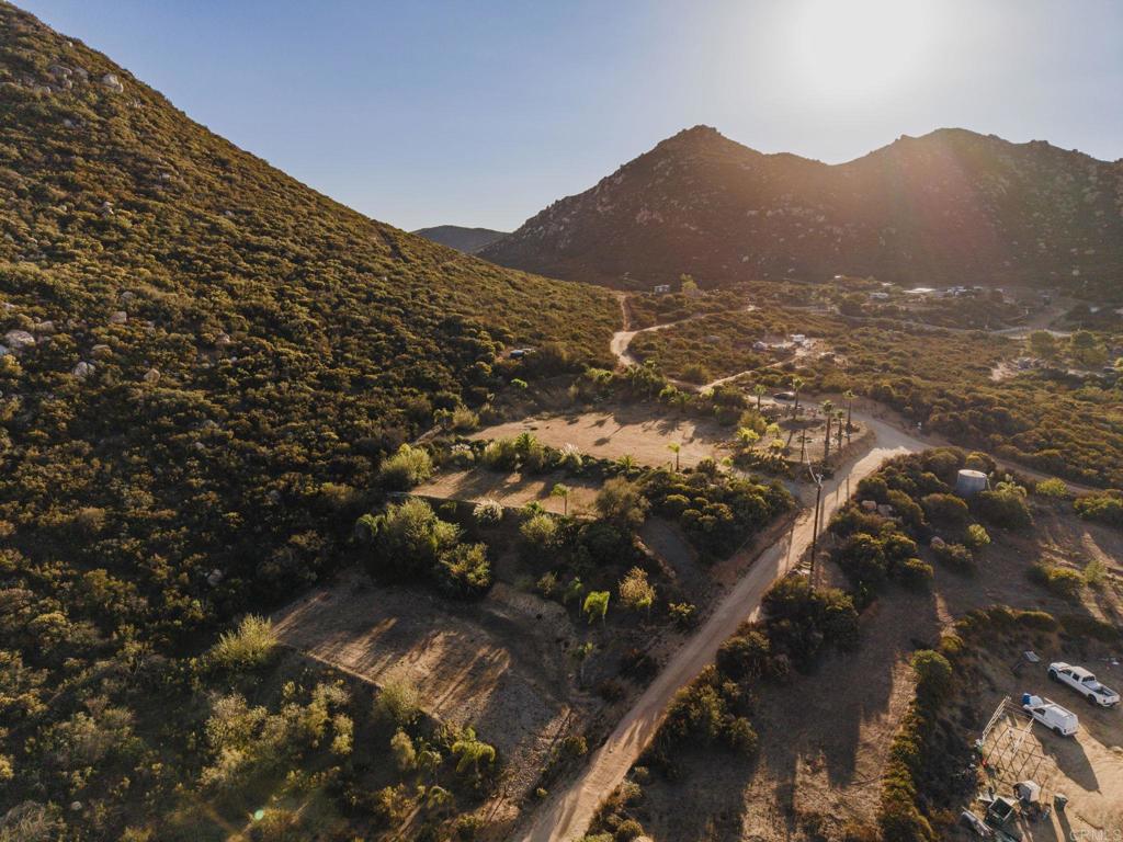 24807 Thunder Mountain Road Property Photo 17