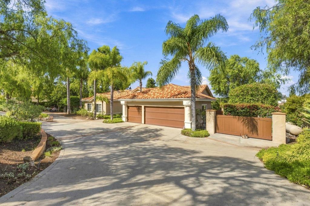 1753 Premier Street Property Photo 2