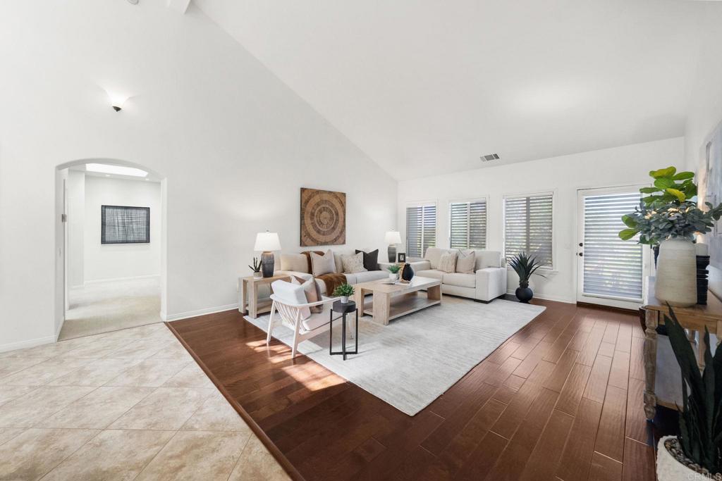 1753 Premier Street Property Photo 15