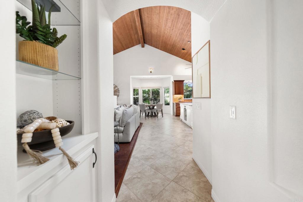 1753 Premier Street Property Photo 19