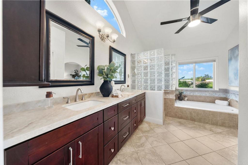 1753 Premier Street Property Photo 36