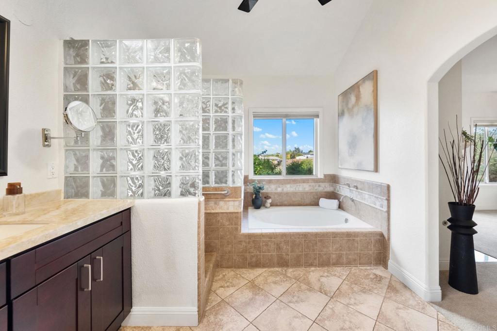 1753 Premier Street Property Photo 37