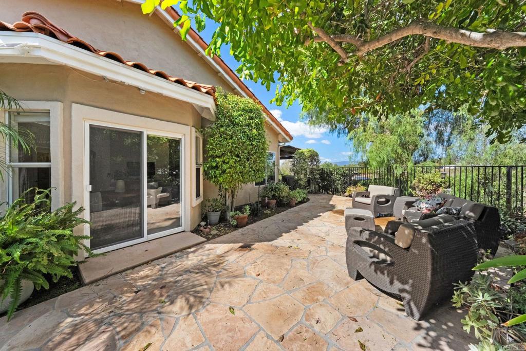1753 Premier Street Property Photo 48