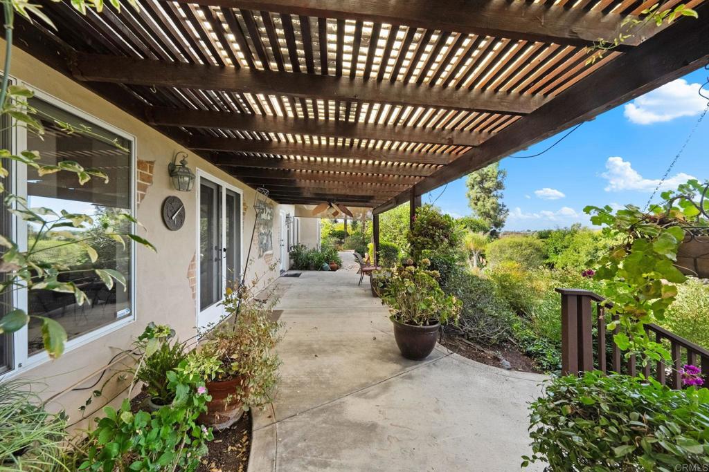 1753 Premier Street Property Photo 51