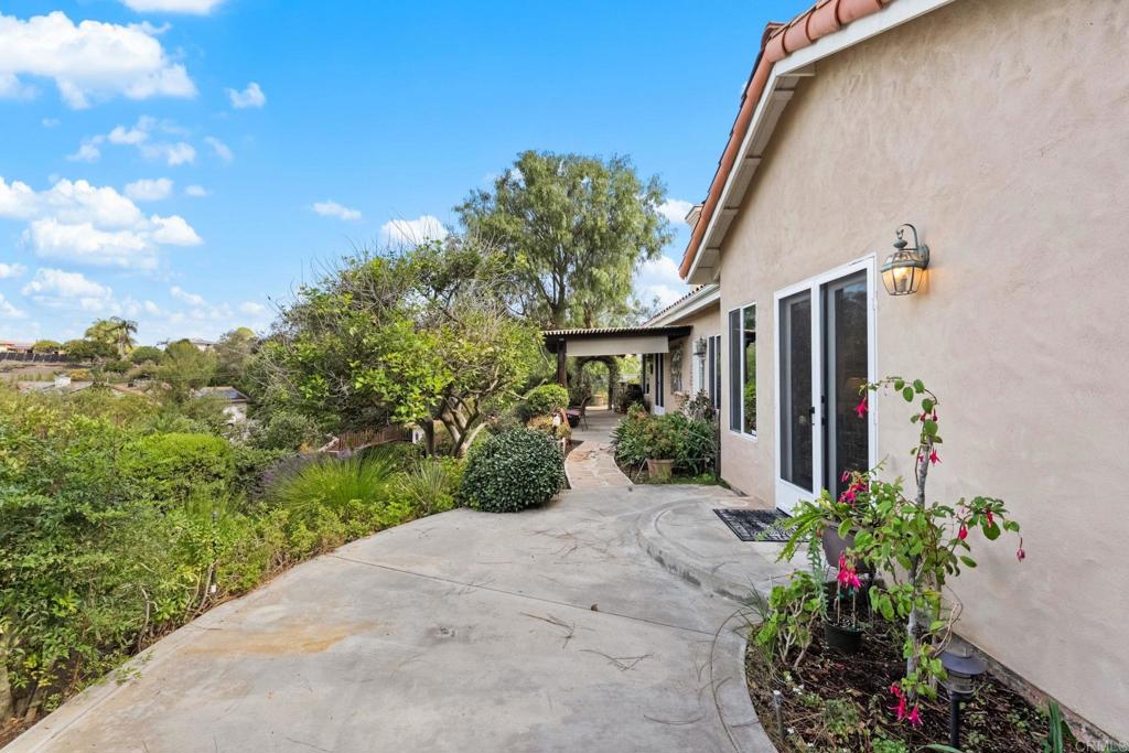 1753 Premier Street Property Photo 56