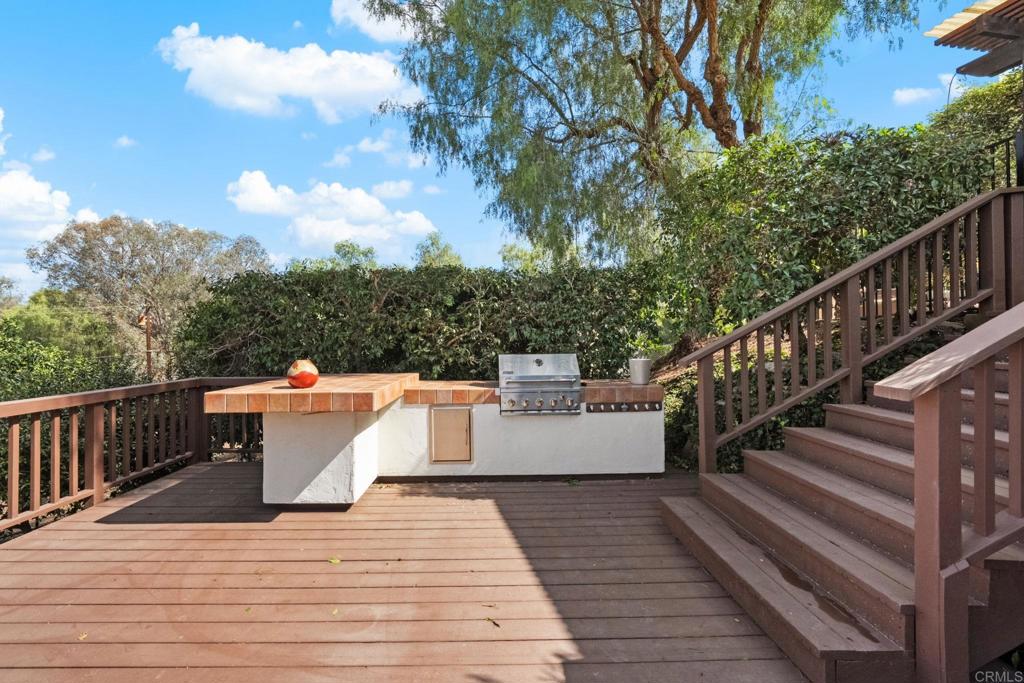 1753 Premier Street Property Photo 63