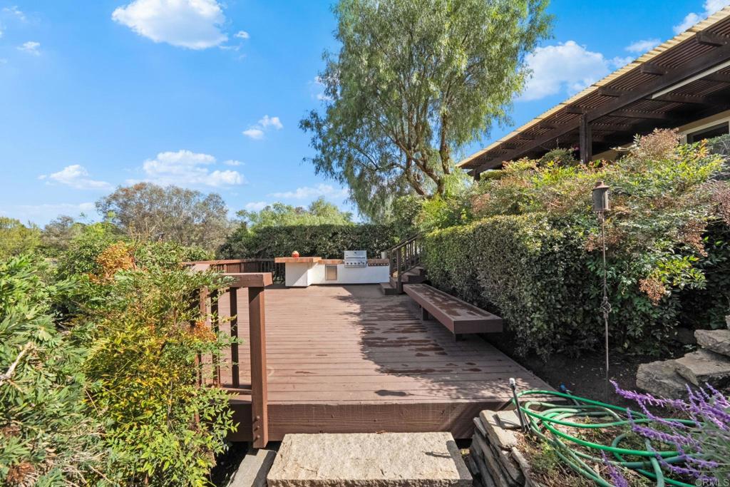 1753 Premier Street Property Photo 66