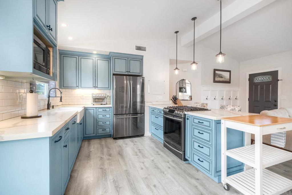 2208 Dante Ter Property Photo 12