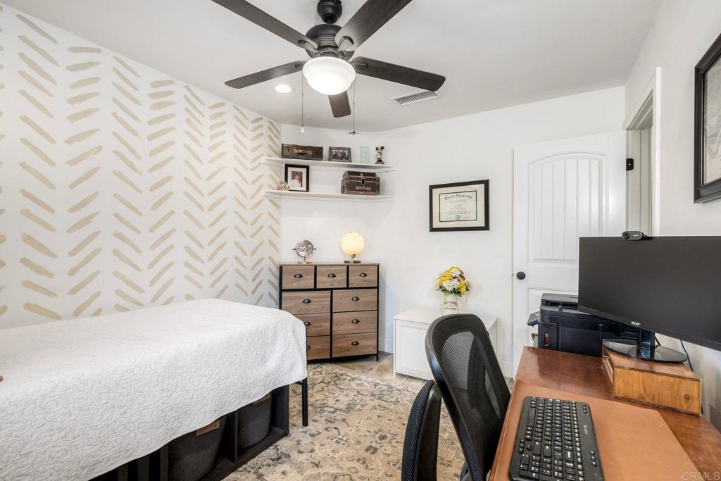 2208 Dante Ter Property Photo 26