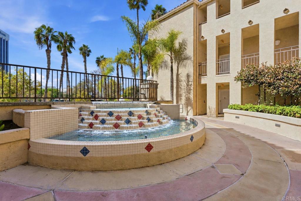 510 Camino De La Reina 106 Property Photo 31