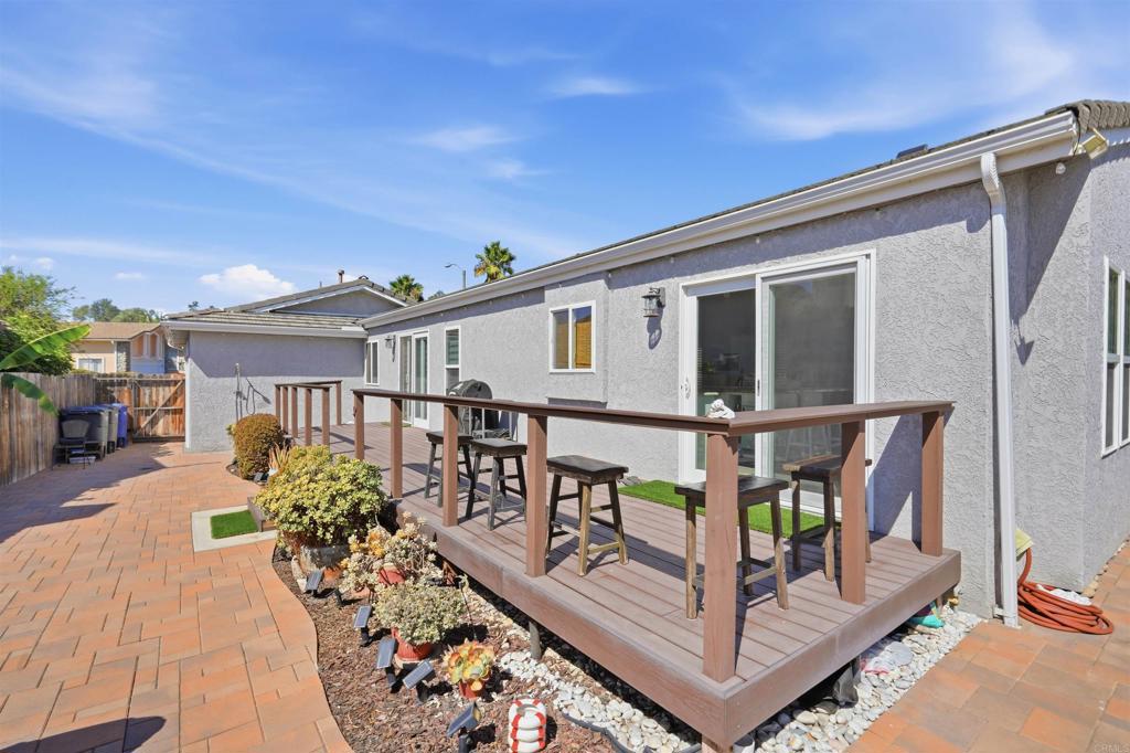 2326 Azure Lane Property Photo 1