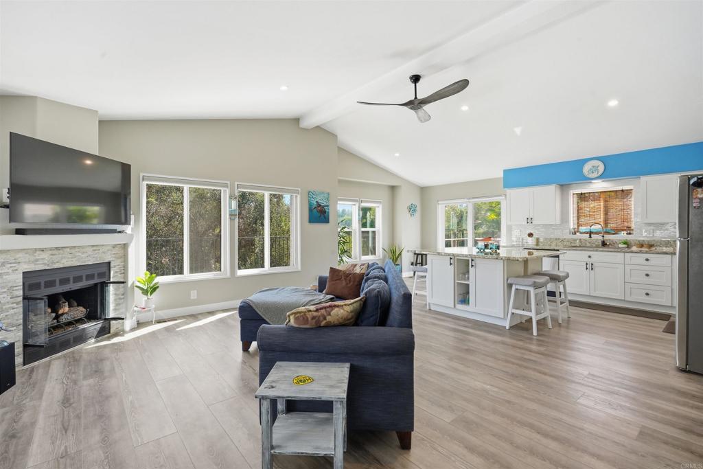 2326 Azure Lane Property Photo 9