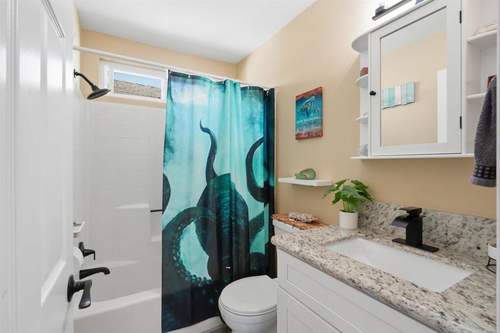 2326 Azure Lane Property Photo 16