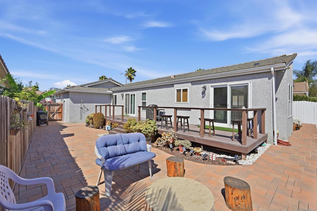 2326 Azure Lane Property Photo 17