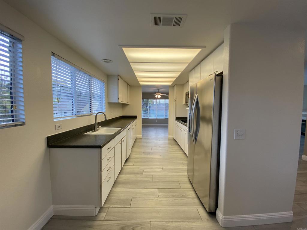 4594 Cove Drive Property Photo 10