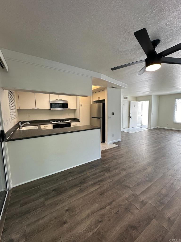 4594 Cove Drive Property Photo 17
