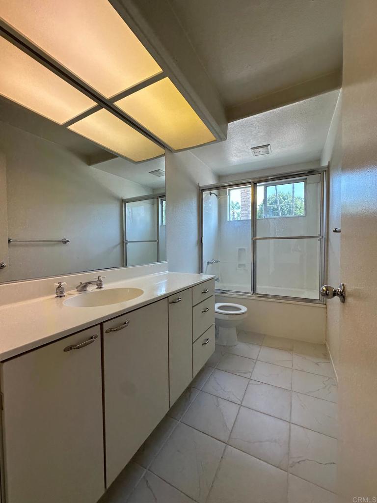 4594 Cove Drive Property Photo 18
