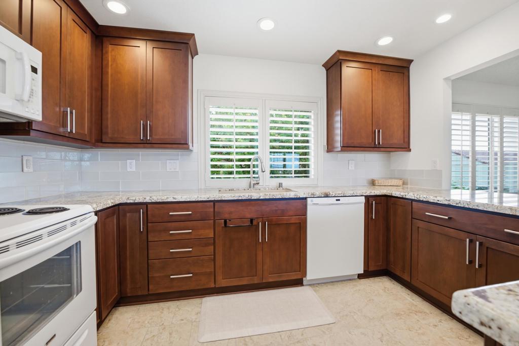 17458 Plaza Animado 127 Property Photo 8