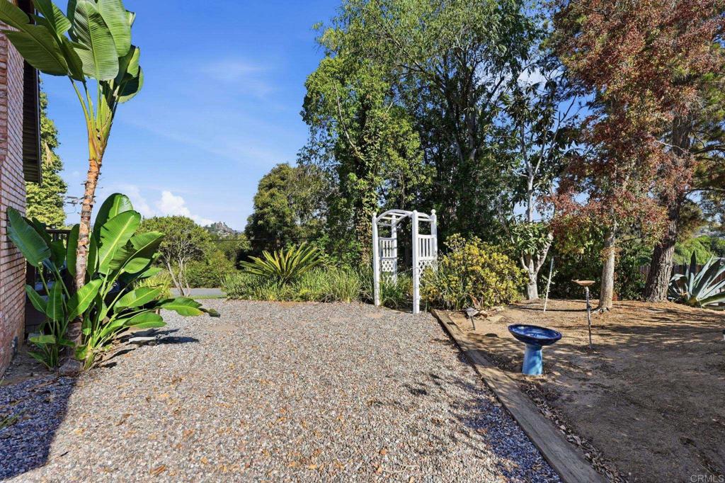 1427 El Nido Drive Property Photo 40