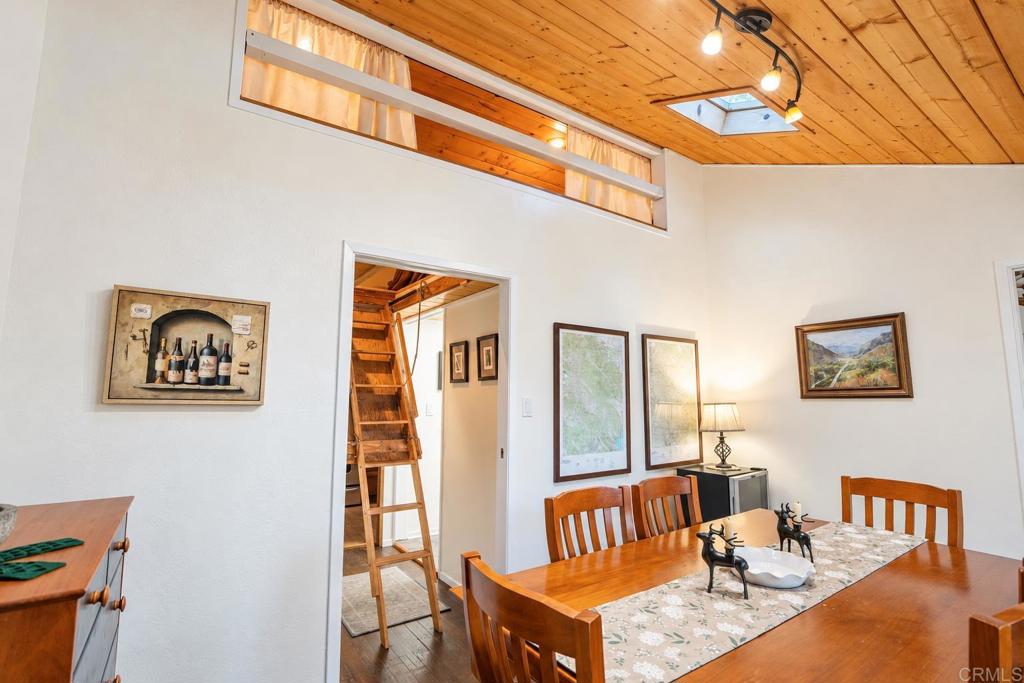 22136 Crestline Road Property Photo 15