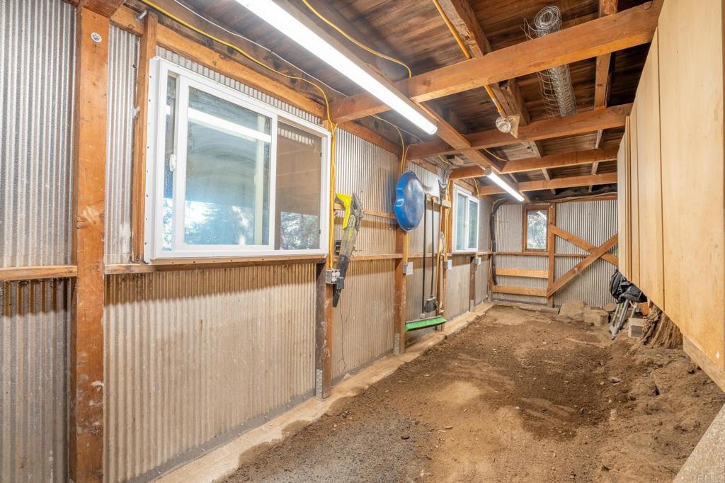22136 Crestline Road Property Photo 30