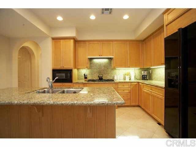 591 Samuel Court Property Photo 4