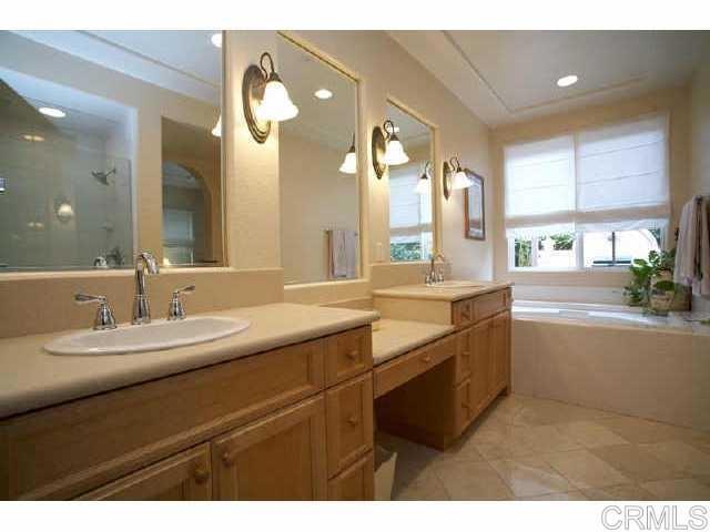 591 Samuel Court Property Photo 7