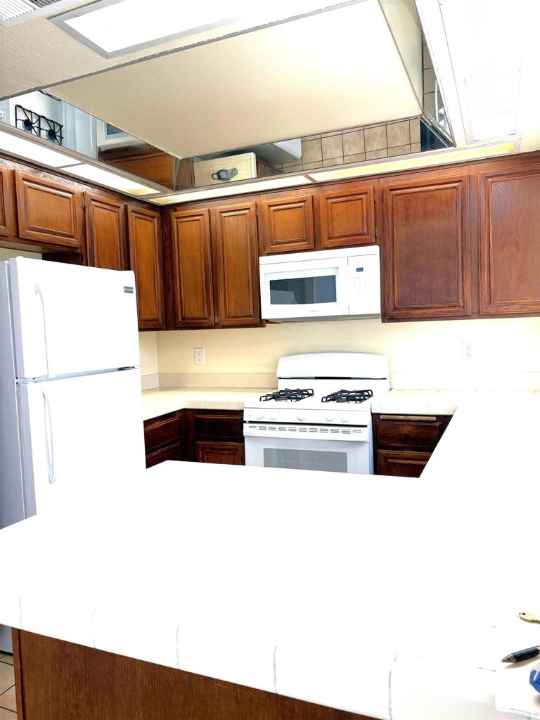 6924 Sandpiper Place Property Photo 4