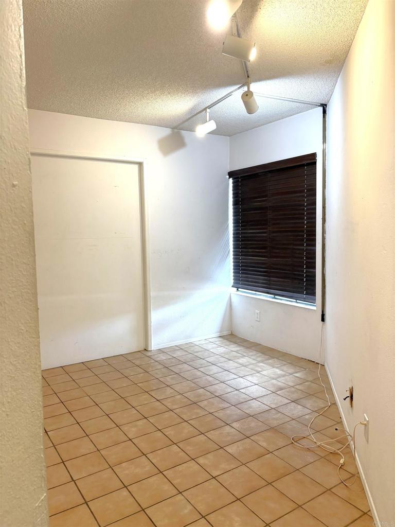 6924 Sandpiper Place Property Photo 5