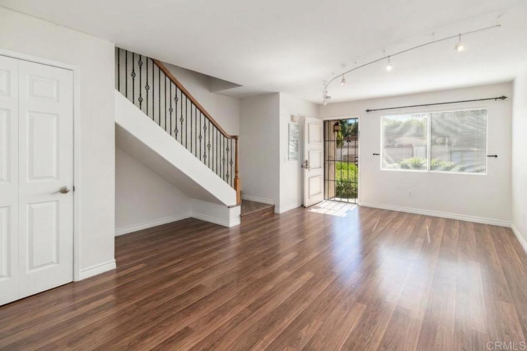 1548 Grandon Avenue Property Photo 3