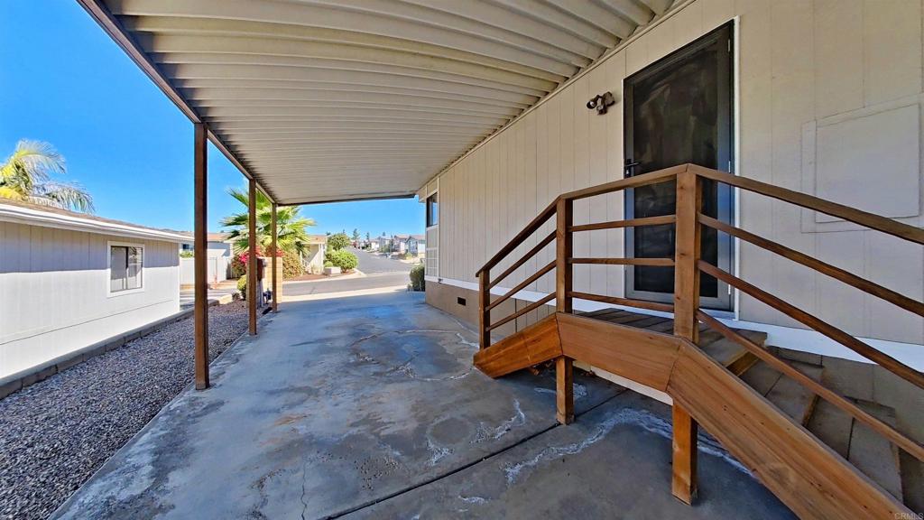 1635 Toyon Gln Property Photo 5
