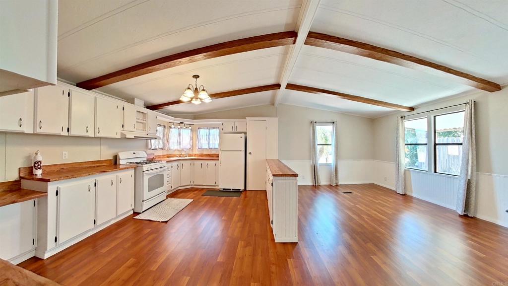 1635 Toyon Gln Property Photo 8