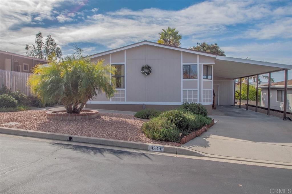 1635 Toyon Gln Property Photo 9