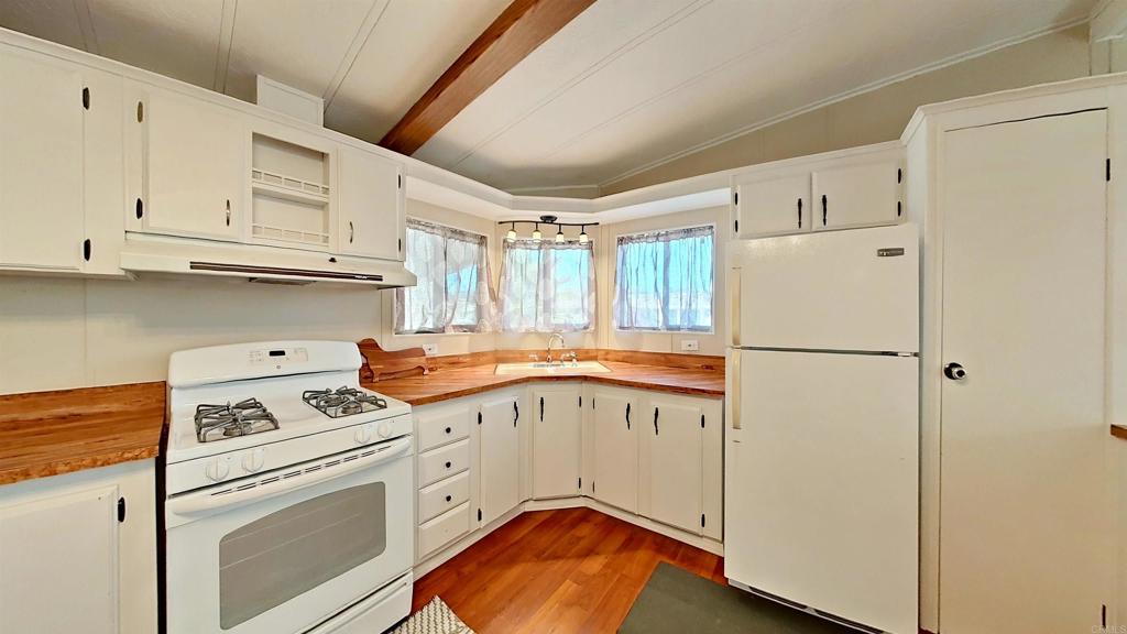 1635 Toyon Gln Property Photo 12