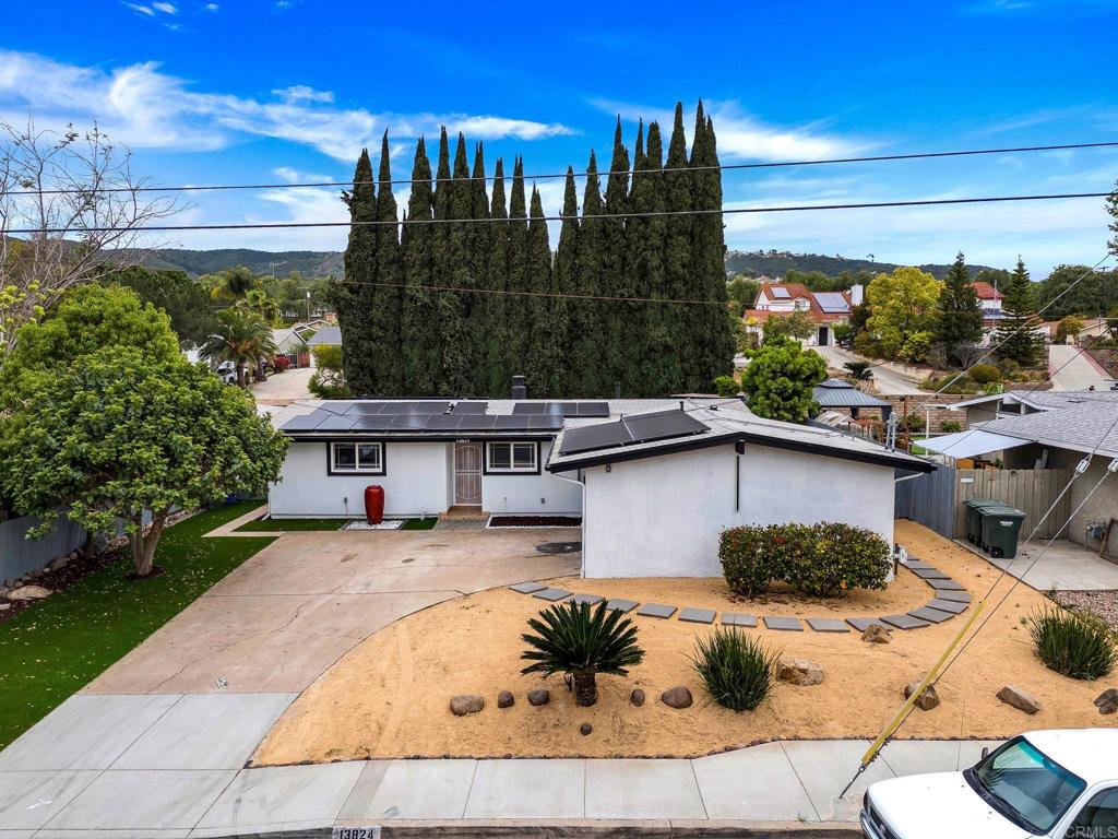 13824 Powers Road Property Photo 10