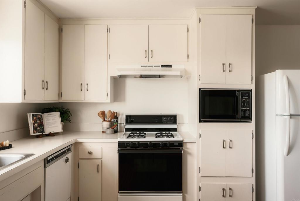 147 Edgewood Drive Property Photo 8