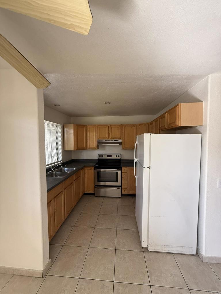4120 Estrella Ave 1 Property Photo 5