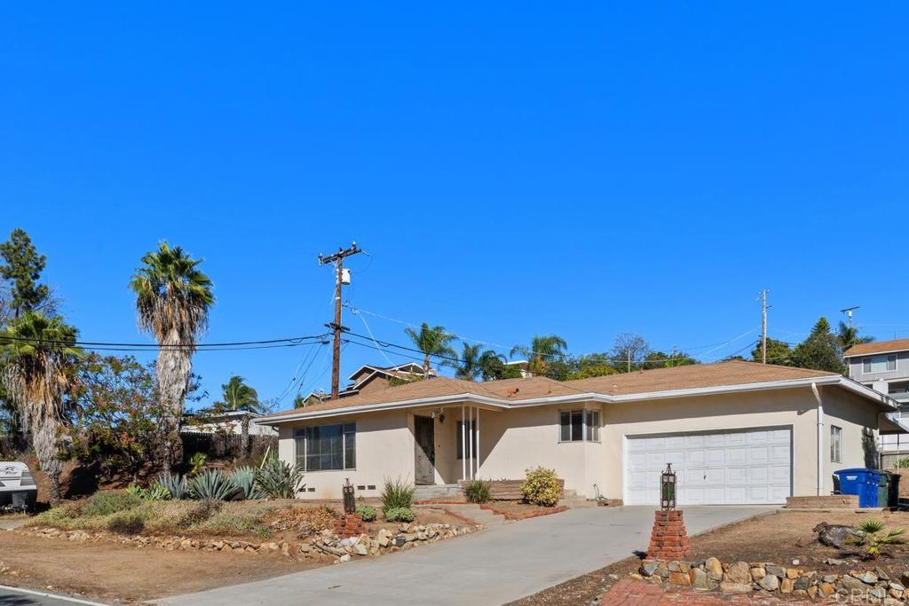 2947 Helix Street Property Photo 2