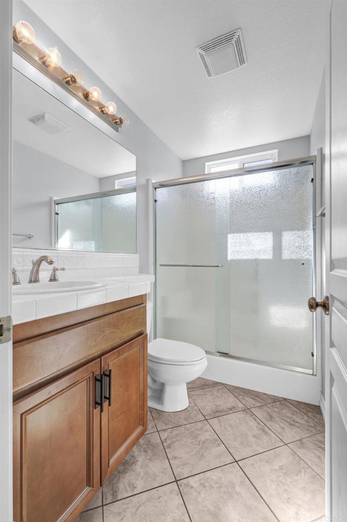 27973 Breakwater Ct. Property Photo 9