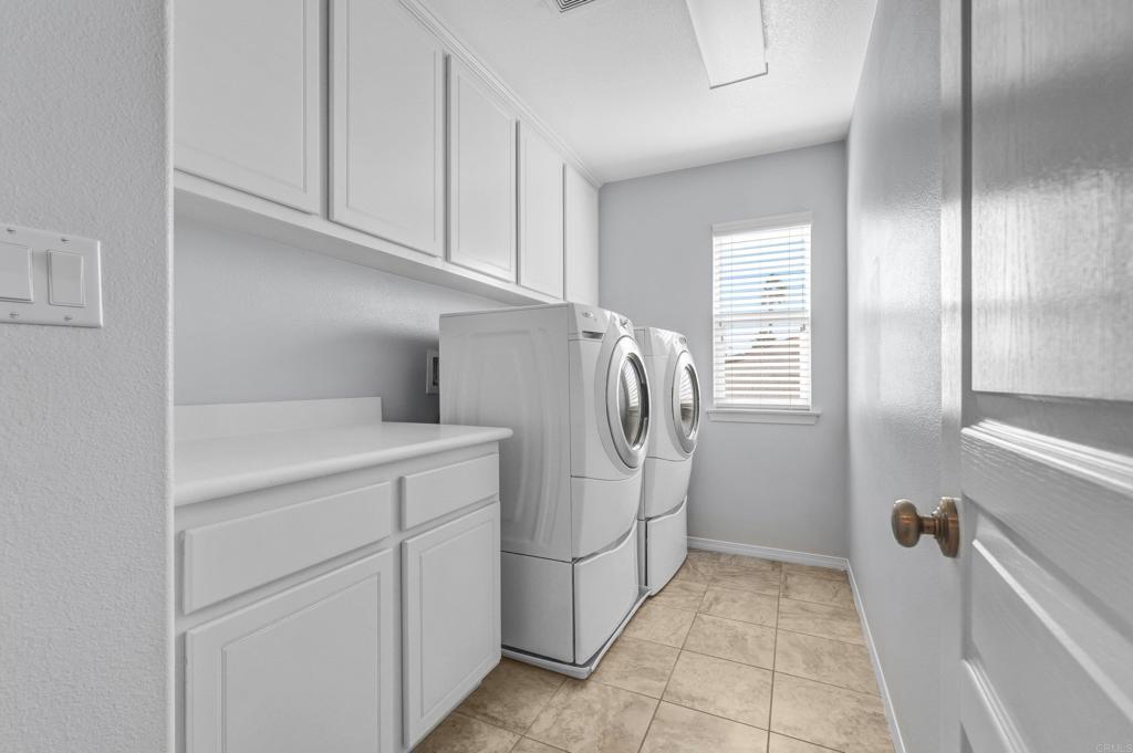 27973 Breakwater Ct. Property Photo 24